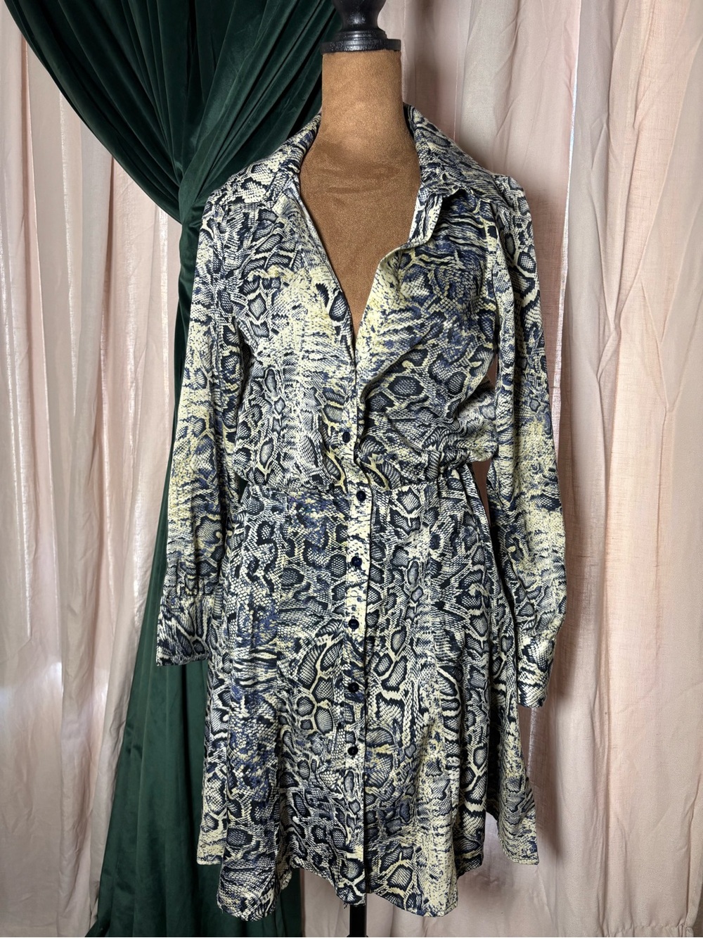 Zara Long-Sleeve Snake Print Shirt Dress in Yellow and Black
